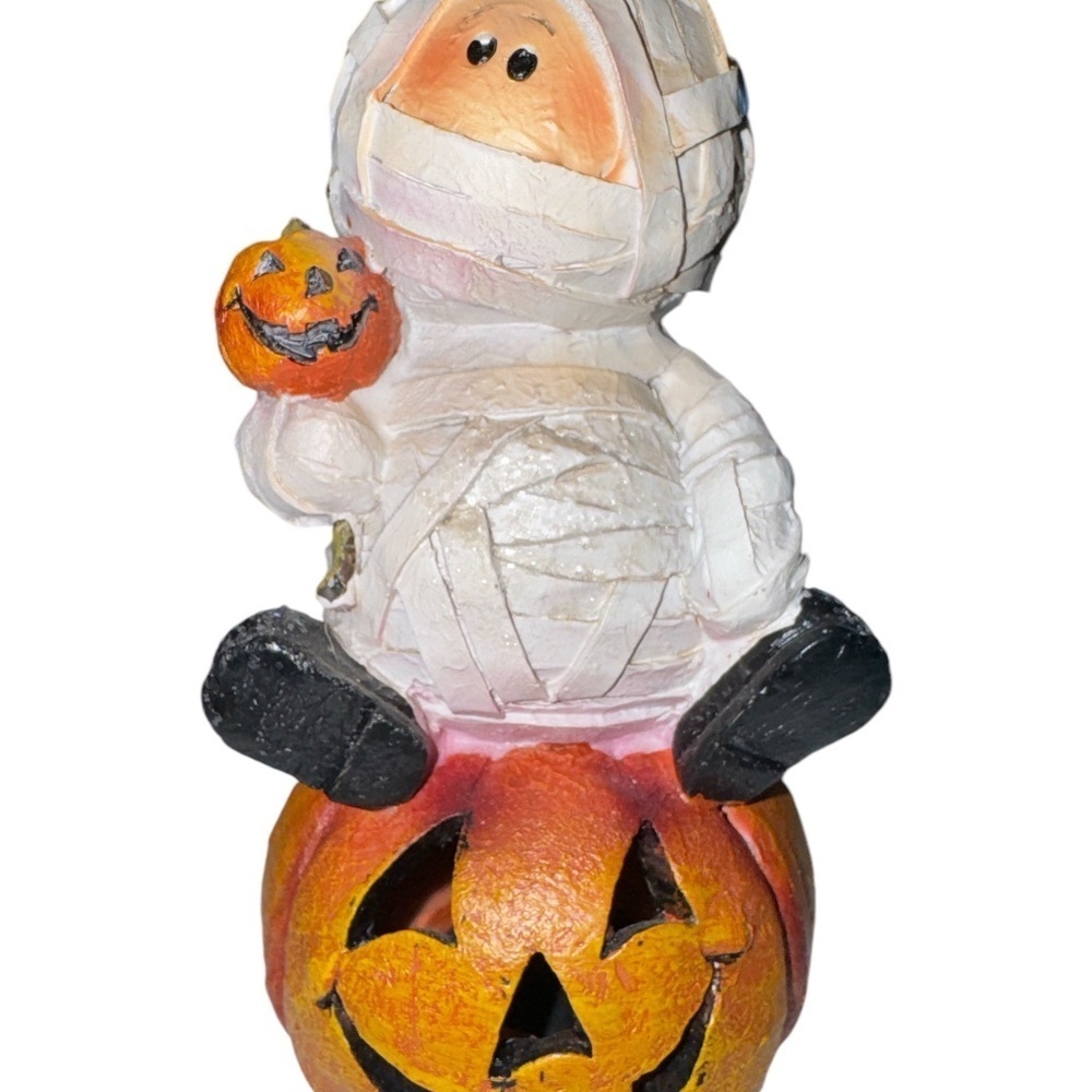Halloween Figurines Light up LED- Witch, Pumpkin, Mummy - Picture 5 of 6